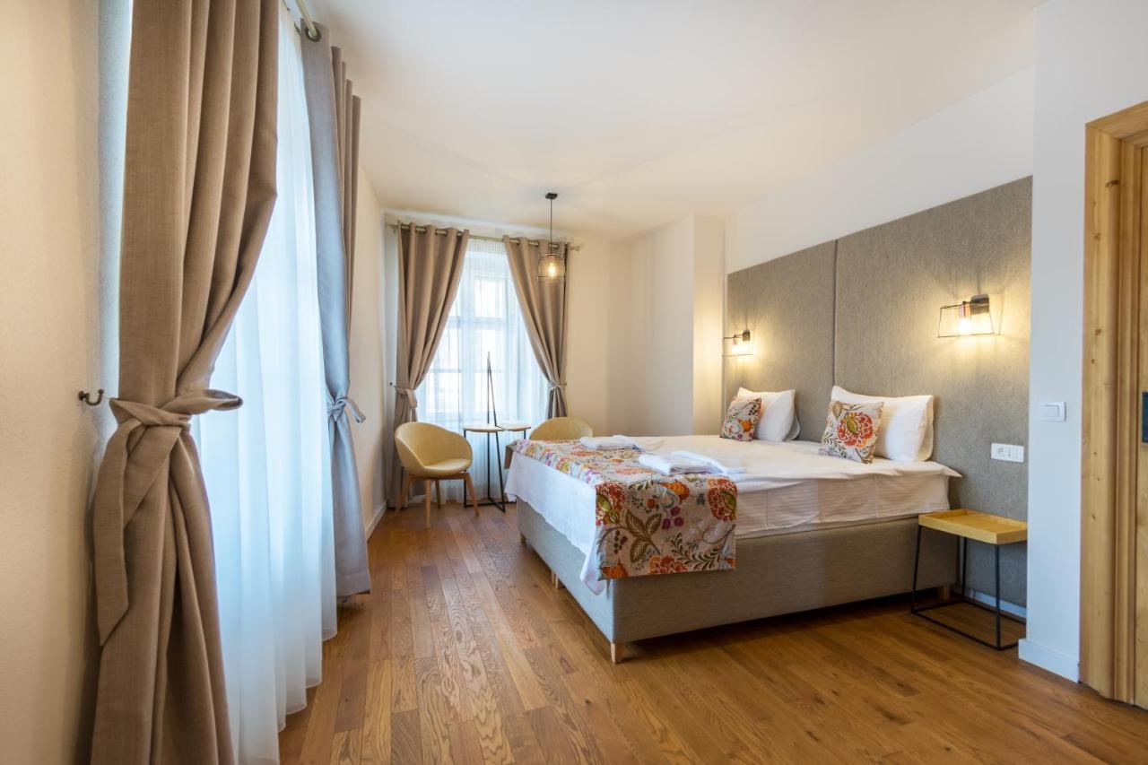 Rossmarkt Haus Hotel Braşov Eksteriør billede